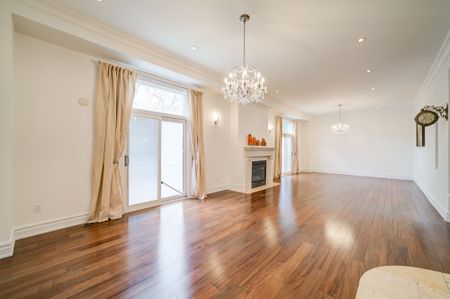 For Lease - 210 Maplehurst Avenue, Toronto, Ontario - Photo 3