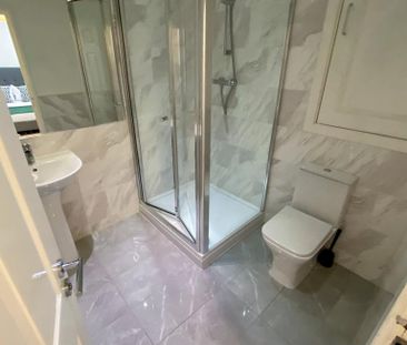 3 bedroom flat to rent - Photo 1