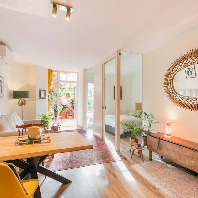 Carrer del Torrent de l'Olla, Barcelona, Catalonia 08012 - Foto 1