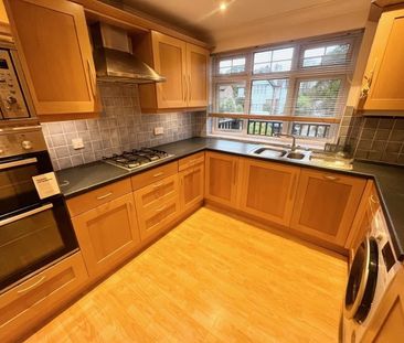 Penn Hill Avenue, Poole - Photo 3