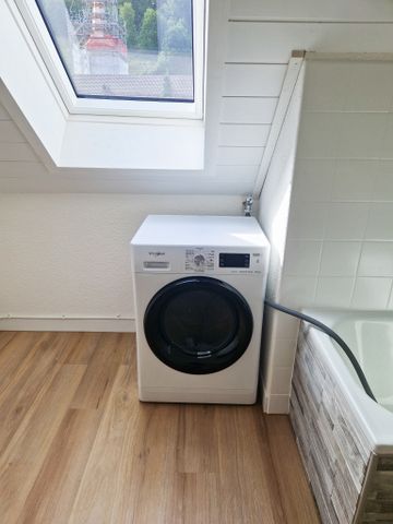 Charmant appartement mansardé de 2,5 pièces - Photo 3