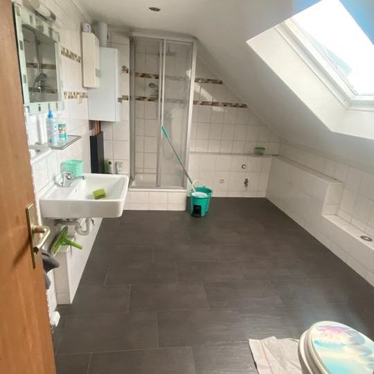 Dachgeschoss Wohnung - Photo 1