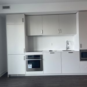 For Lease - 88 Queen Street Unit# 3701, Toronto, Ontario - Photo 2