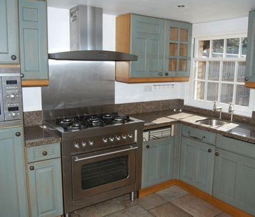 2 bedroom terraced house to rent - Photo 4
