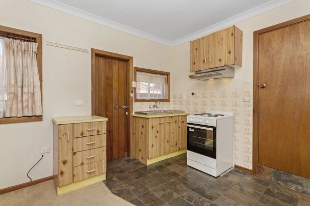 Studio Flat! - Photo 1