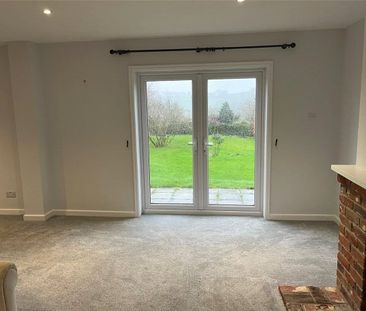 Semi detached 4 bedroom cottage in a stunning rural setting with fa... - Photo 2