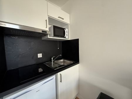 Location Appartement 1 pièce 20m² MAROMME 76150 - Photo 5