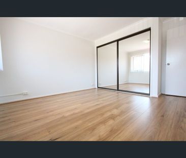 11/9-11 Thelma Street, Lurnea, NSW 2170 - Photo 1