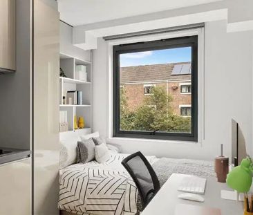 Bronze Studio Courtyard View Upper Level - Photo 6