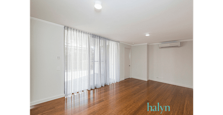 Apartment living at its best! - Photo 3