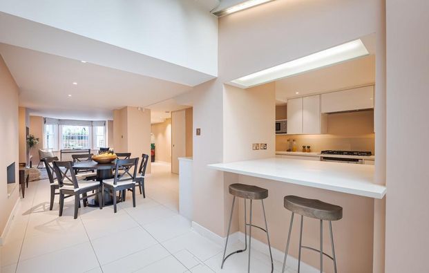 5 bedroom terraced house to rent - Photo 1