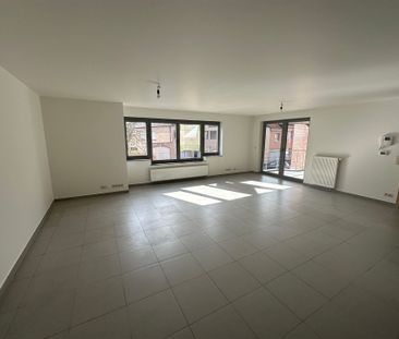 Ruim appartement op de eerste verdieping in Hofstade - Foto 1