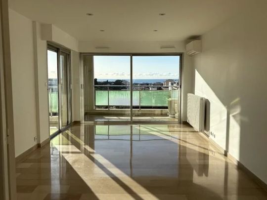 Location Appartement 3 pièces CANNES 06400 - Photo 1