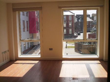 Executive One Bed Apartment with Parking TO LET In Norwich - Photo 5