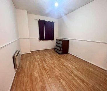 Slough, Berkshire, SL2 - Photo 1