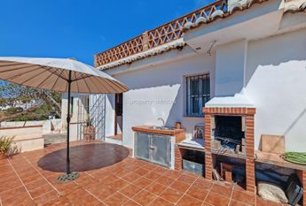 Casa de campo en Torrox Costa, RIO GUI, alquiler