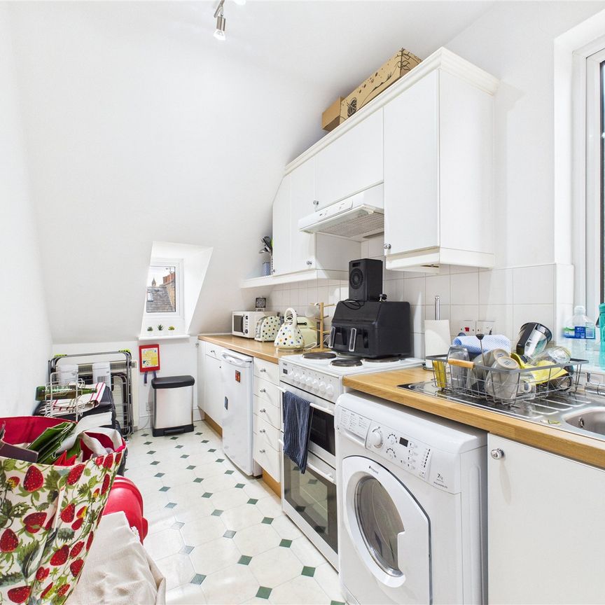 Grove Road, Berkshire Grove Road, Berkshire - Photo 2