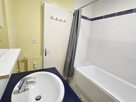 Location Appartement 4 pièces 77m² COMPIEGNE 60200 - Photo 5