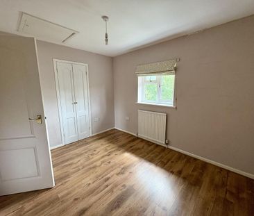 2 bedroom end of terrace house to rent - Photo 6