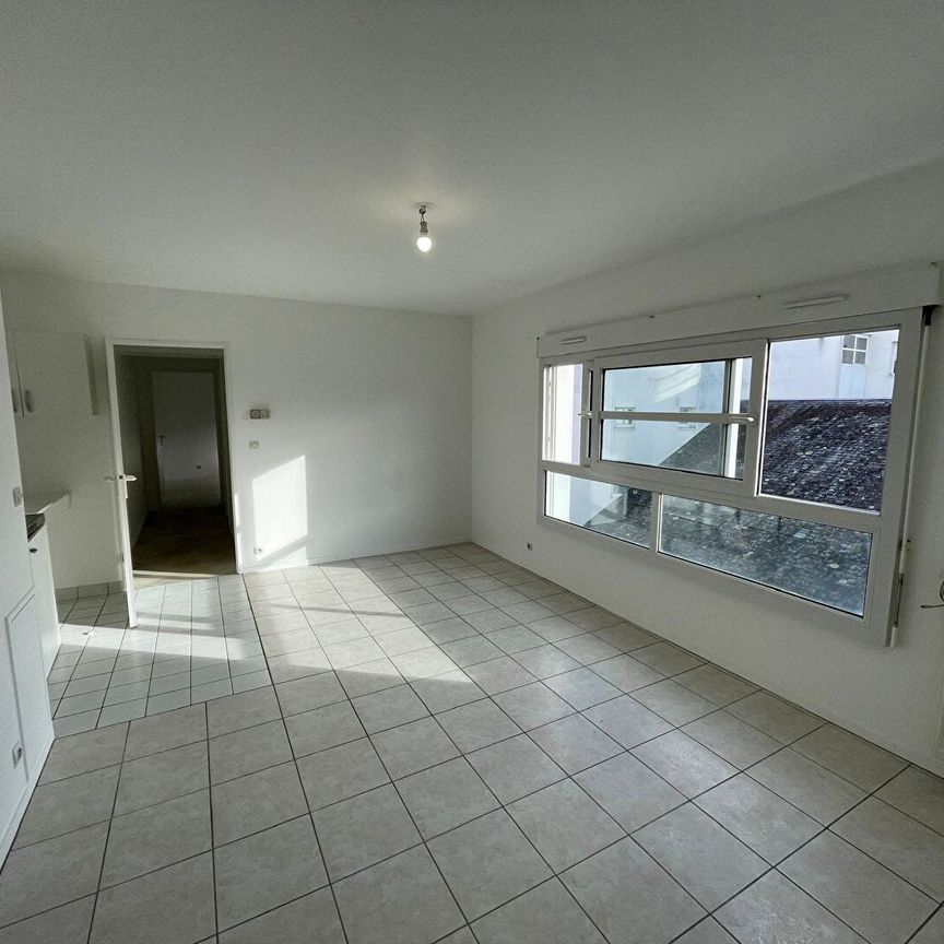 Location Appartement 2 pièces 44m² TOURS 37000 - Photo 1