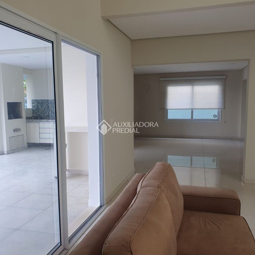Casa em Condomínio com 4 quartos e 464m² para alugar em Anchieta, São Bernardo do Campo. - Photo 1