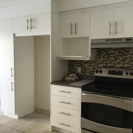 APARTEMENT 4 PIECES ET DEMIE A LOUER ,DEUXIEME ETAGE. - Photo 3