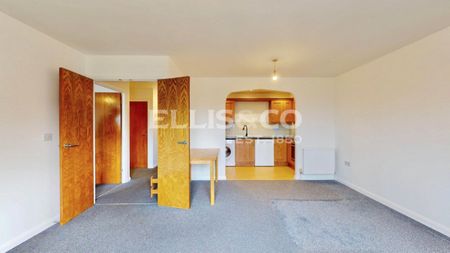 William Perkin Court, UB6, Greenford - Photo 3