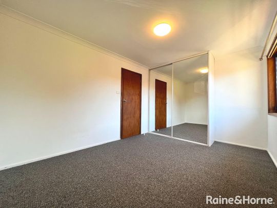 2/6 Campbell Place, Nowra, NSW 2541 - Photo 1