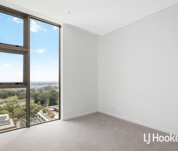Luxury 2 Bedroom Apartment - Fantastic Location! - Photo 4