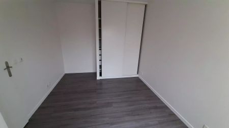 location Appartement T4 DE 90.9m² À VERSAILLES - Photo 4
