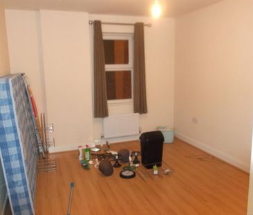 102 College Central, 4 College Avenue, Belfast, BT1 6BB - Photo 4