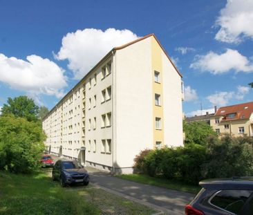 Gestalten Sie Ihr Zuhause! Helle 2-Zimmer-Wohnung mit Balkon in Plauen - Photo 2