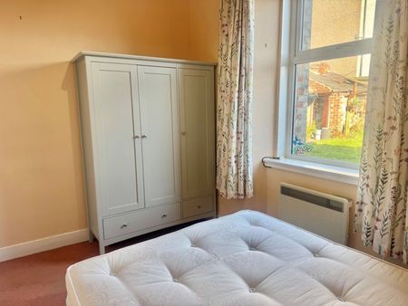 Flat B, 15 Wallfield Crescent, AB25 2LJ, Aberdeen - Photo 4