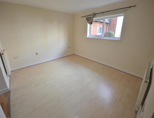 2 Bedroom Apartment Available Arranging tenancy - Photo 1