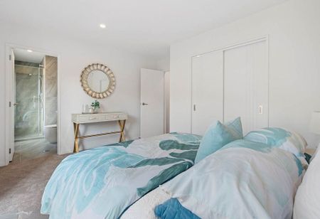 Stunning 4BR Home in Howick! - Photo 2