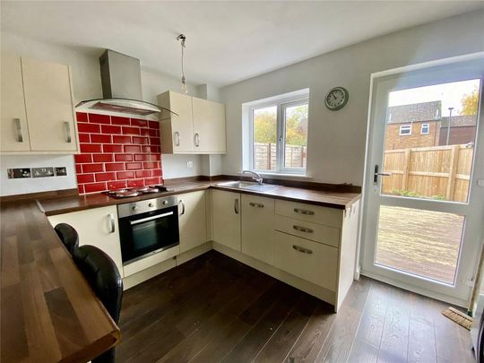 2 bedroom end of terrace house to rent - Photo 1