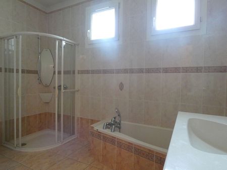 House - Photo 5