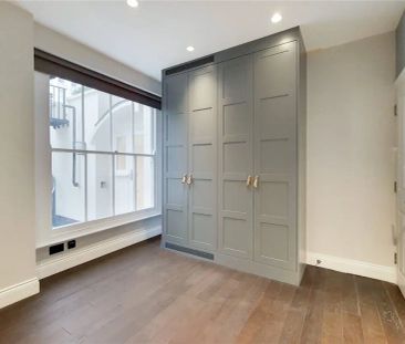 3 bedroom flat in London - Photo 6