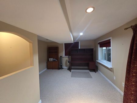 For Lease - 52 Fenning Drive, Clarington, Ontario - Photo 2