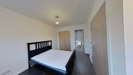 3 bedroom apartment to rent - Photo 5