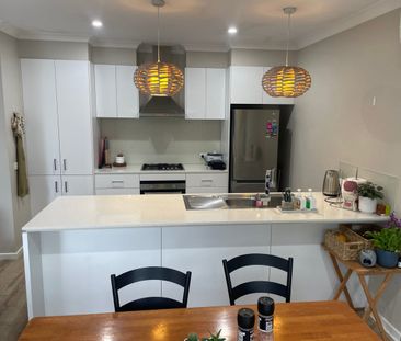 PRIVATE 3 BRM MODERN TOWNHOUSE - Photo 5