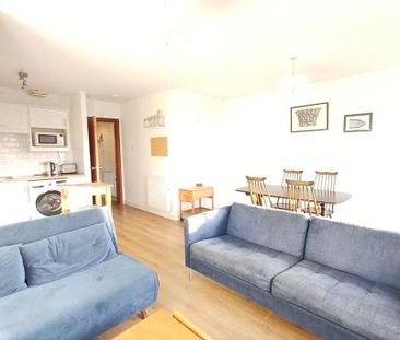 2 bed flat for rent in Goldenacre - Photo 3