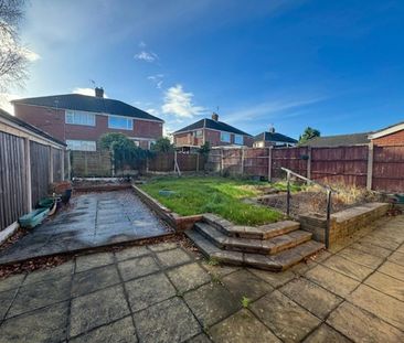 Semi-detached house to rent on - Photo 6