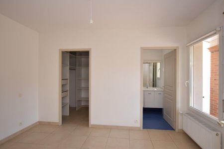 Location Maison 5 pièces 124m² TOULOUSE 31100 - Photo 2