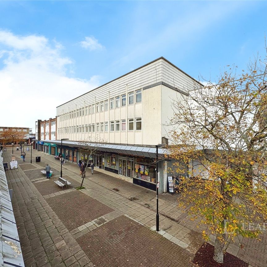 3 bedroom maisonette to rent Greywell Road, Havant, Hampshire, PO9 - Photo 1