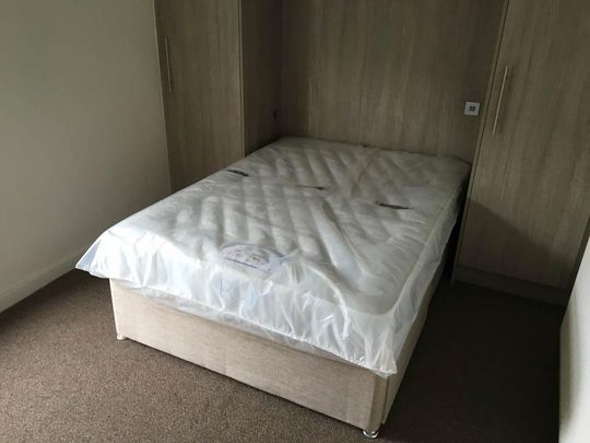 3 bedroom flat to rent - Photo 1