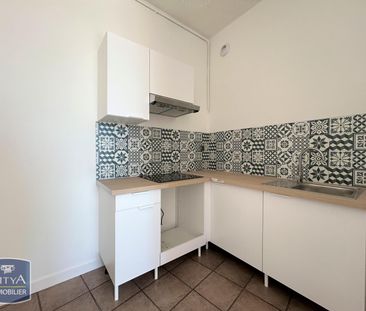 Location Appartement 2 pièces 45m² CAUSSADE 82300 - Photo 2