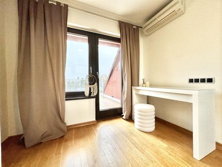 Dwupoziomowe, 4-pokojowe mieszkanie | Borek - Фото 3