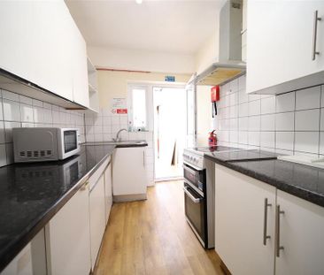 Flat to rent - Photo 5