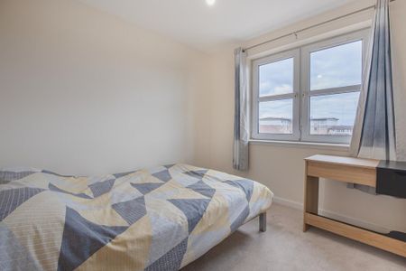 4 bedroom apartment to rent - Photo 5